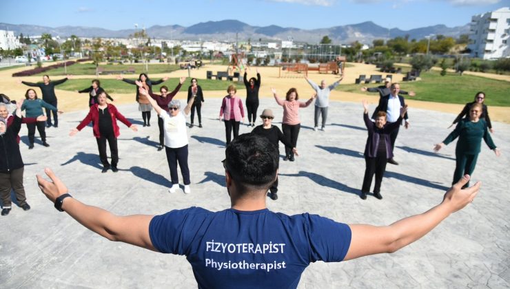 LTB-Fizyoterapistler Derneği iş birliğinde 65 yaş üzeri bireylere Kızılbaş PArkında egzersizler yaptırıldı