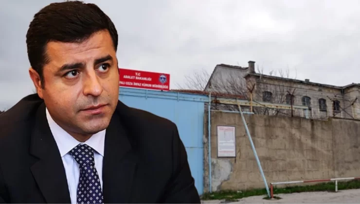 Selahattin Demirtaş’ı isyan ettiren “üst arama” uygulamasından vazgeçildi