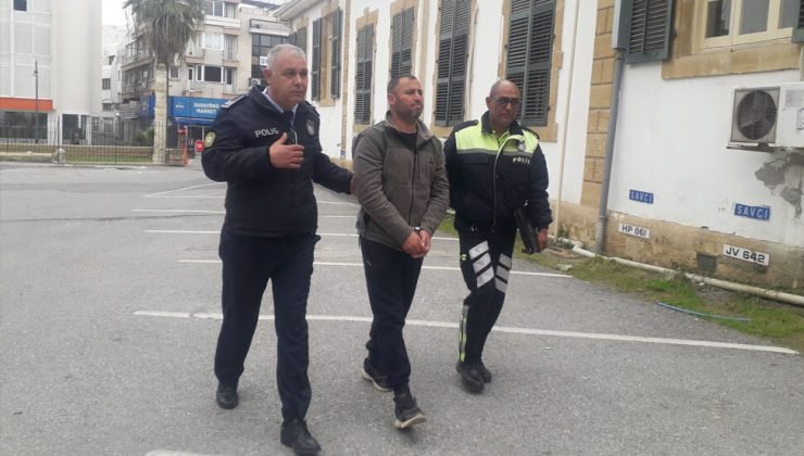 4 yaşındaki Ergün Topaloğluları’na çarpan ve ağır yaralanmasına sebep olan Serhat Yıldırım, soruşturma kapsamında 3 gün tutuklu kalalacak.