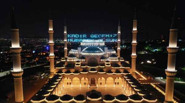 Kadir Gecesi bugün idrak edilecek
