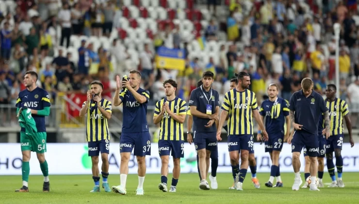 Fenerbahçe, 9 İsimle Yollarını Ayırmaya Hazırlanıyor