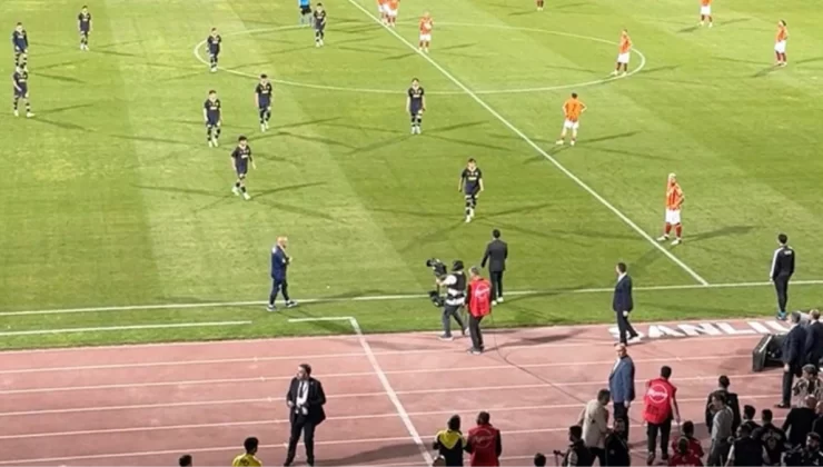 Fenerbahçe’den Süper Kupa maçı sonrası açıklama: Dik durmaya devam edeceğiz