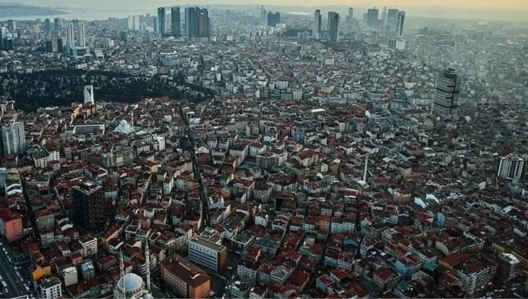 İstanbul’da 12 ilçe daha CHP’ye geçti! Beyoğlu’nda 35 yıl sonra gelen seçim zaferi