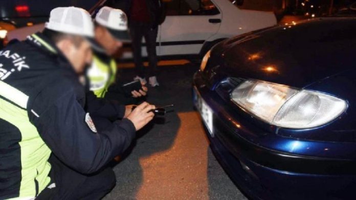 Güzelyurt’ta polis kontrolü esnasında araçlarında uyuşturucu tespit edilen 3 kişi tutuklandı