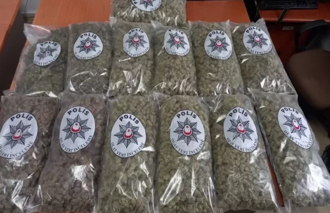 Ercan’a valizinde 13 kilo ağırlığında uyuşturucu ile geldi