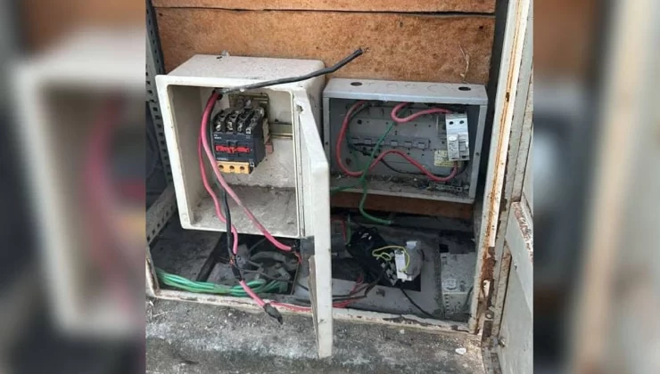 Zahra Sokakta elektrik panosuna saldırı sonrasında, sokak karanlığa büründü