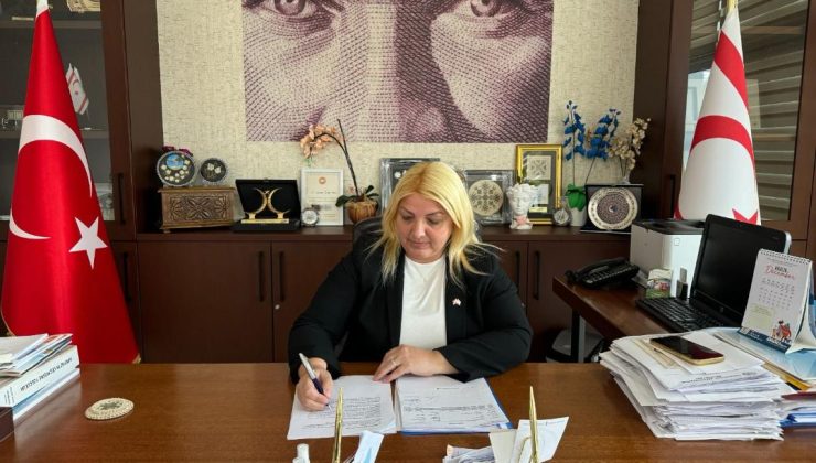 Mehmetçik Belediye Başkanı Fatma Çimen Tuğlu Anneler Günü’nü kutladı