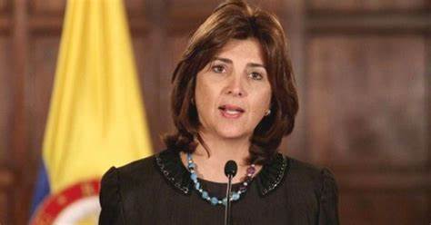 Holguin ”Liderler halkın sesine kulak vermeli”