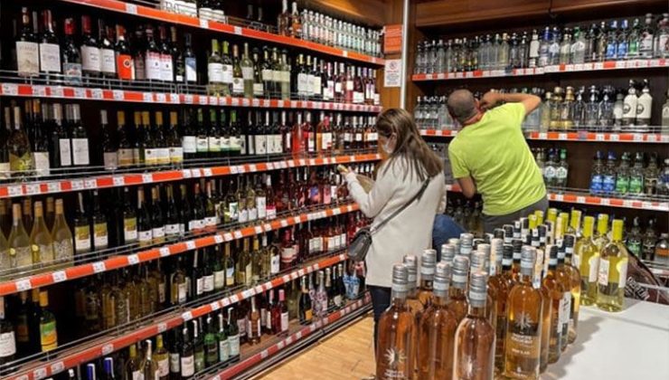 İskele’de alkollü içki satışı ruhsatı olmadığı halde alkollü içki satışı yapan işletme sahibi aleyhinde yasal işlem başlatıldı