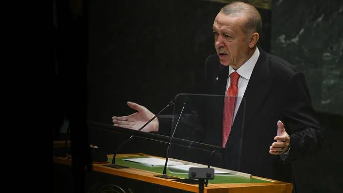 Son ankette çok çarpıcı sonuçlar ortaya çıktı. 2 ismin gerisinde kalan Erdoğan’a iki şok birden