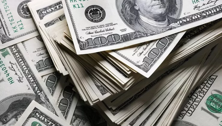 Bankalar ve bazı döviz büroları, sahte paraların yayılmasını engellemek adına 50 dolarlık Amerikan Doları alımını durdurdu