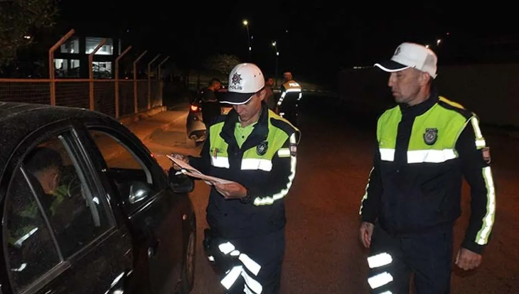 1,942 araç sürücüsü kontrol edildi, 339 sürücü rapor edildi,  34 araç trafikten men edildi