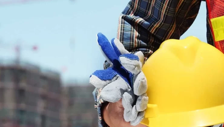 İskele’de bir sitede çalışırken başını iskele demirine çarpan şahıs yaralandı