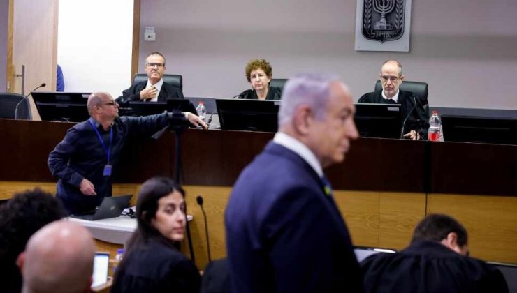 Başbakan Netanyahu, yolsuzluk suçlaması ile hakim karşısına çıktı!