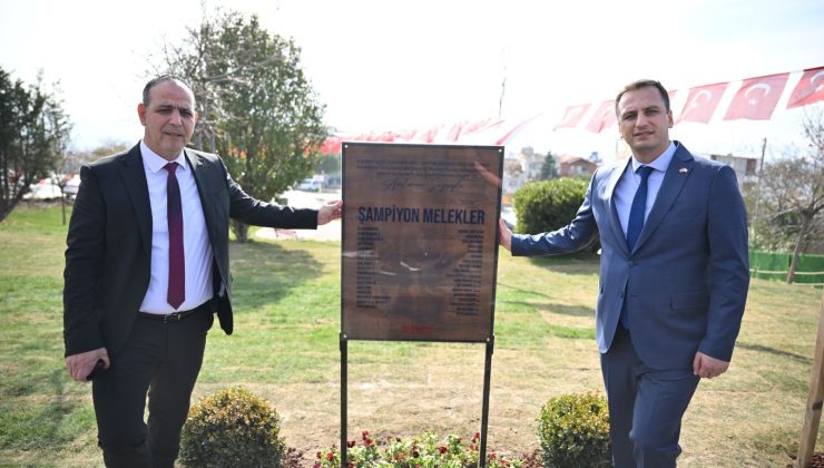 Bornova Belediyesi’nin “KKTC Parkı” Açılışına katıldı