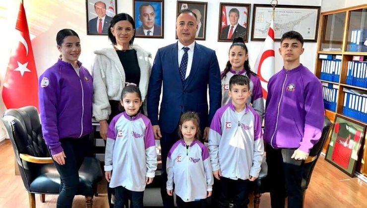 Cahitoğlu, KKTC Çocuk ve Gençler Fitnes Milli Takım sporcularını kabul etti.