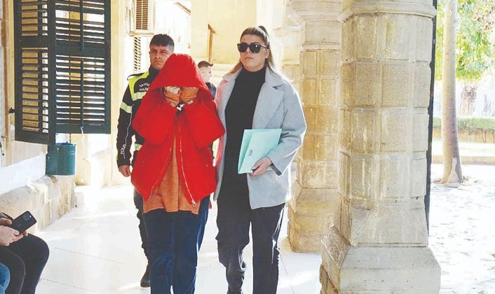 Gönyeli’de çocuk bakıcılığı yaptığı sırada para ve ziynet eşyası çalan Mevre Kandiş 3 gün daha tutuklu kalacak