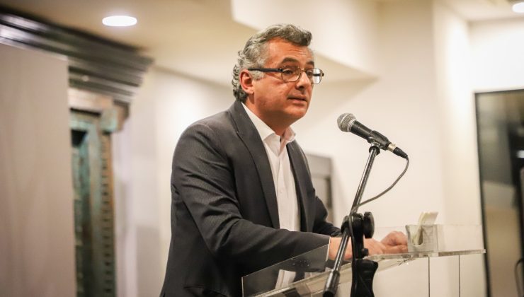 Erhürman ” Demokrasinin kuralı bellidir; yönetemiyorsan gidersin”