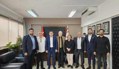 İçişleri Bakanı Dursun Oğuz, Emlakçılar Birliği Heyetini Kabul Etti