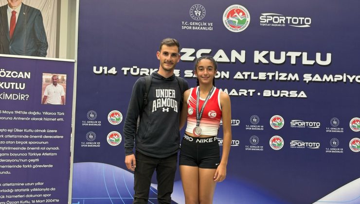 Azra Avcı Türkiye ikincisi