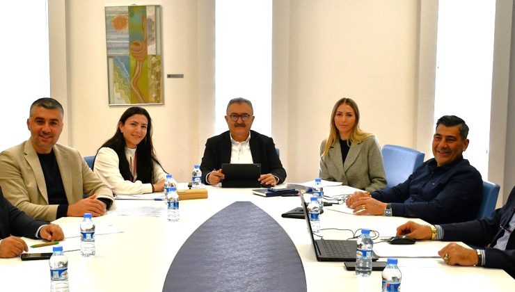 DAÜ VAKIF YÖNETİCİLER KURULU’NUN YENİ ATANAN ÜYELERİ GÖREVE BAŞLADI