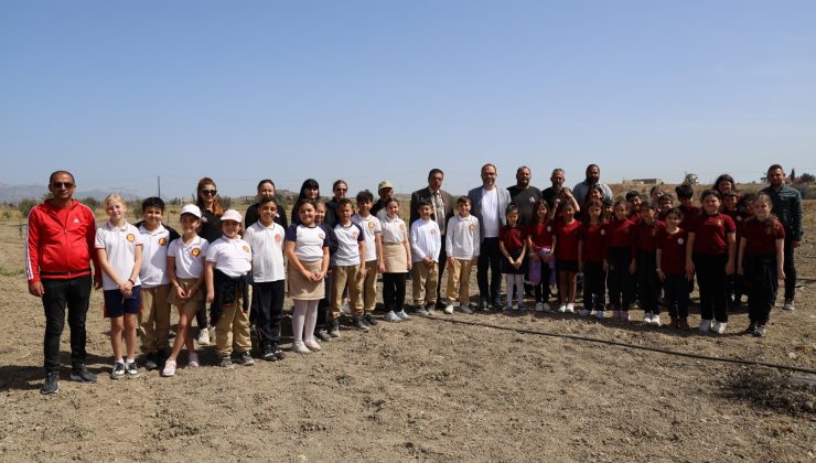 Orman Haftası kapsamında 50 zeytin fidanı dikildi
