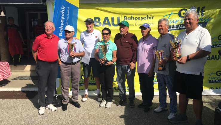 CMC’de Bahçeşehir Kıbrıs Üniversitesi Golf Turnuvası Şampiyonu Nilüfer Talay. 