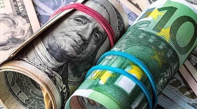 Dolar rekor kırdı, euro zirveyi zorluyor! İşte güncel döviz kurları