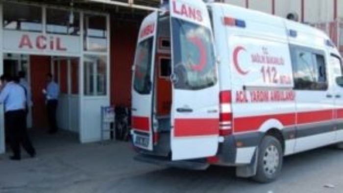 Zeytinlik köyünde köy kahvesinde rahatsızlanan Mehmet Feridun Tek yaşamını yitirdi