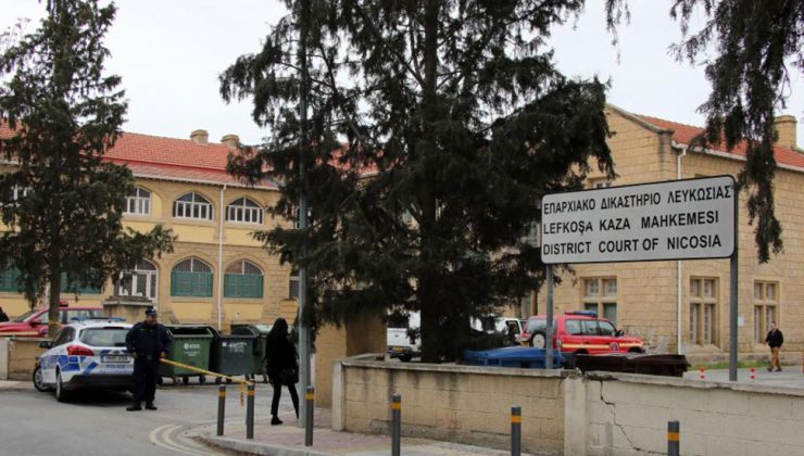 Esentepe ve Girne’de emlak satışlarına aracılık yaptığı gerekçesiyle tutuklanan Alman Emlakçının davası, 2 Nisan’a ertelendi