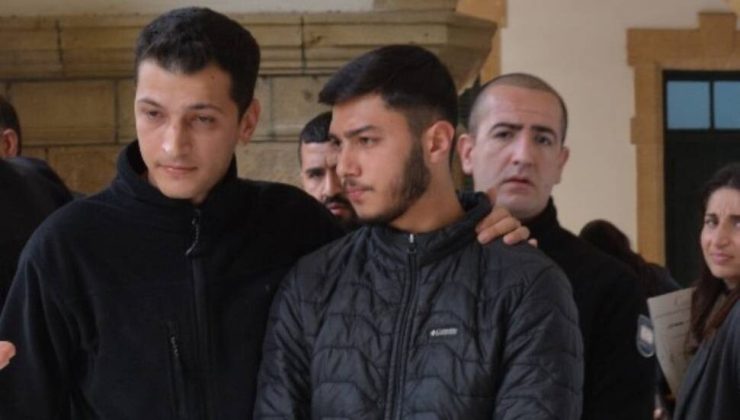 Lefkoşa’da yaralama bıçak taşıma ve rahatsızlık suçlarından mahkemeye çıkartılan Mete Çetin teminata bağlandı