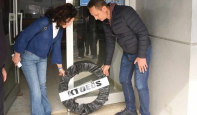 KTOEÖS’den Eğitim Bakanlığı’na siyah çelenk: