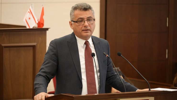 Erhürman ” Bu ülkede bir halk var, kendi kararlarını kendi verir”