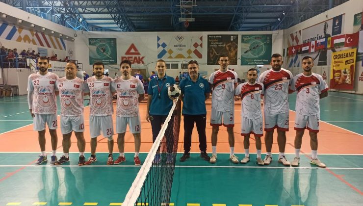 Futbol Tenisi’nde 19 Mayıs Gençlik Kupası