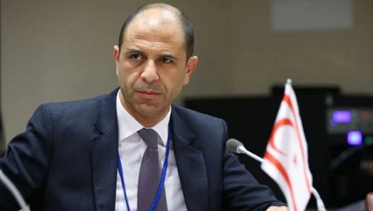 Özersay ” Bunun adı yaparmış gibi yapıp yapmamaktır. Bunun adı samimiyetsizliktir ”