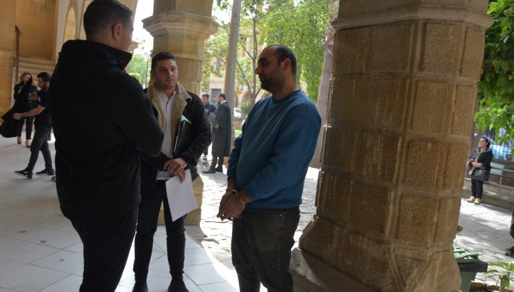 Lefkoşa’da bir araç içerisinden hırsızlık yapan Mehmet İsa Eşer 20 günü aşmayacak süreyle cezaevine gönderildi
