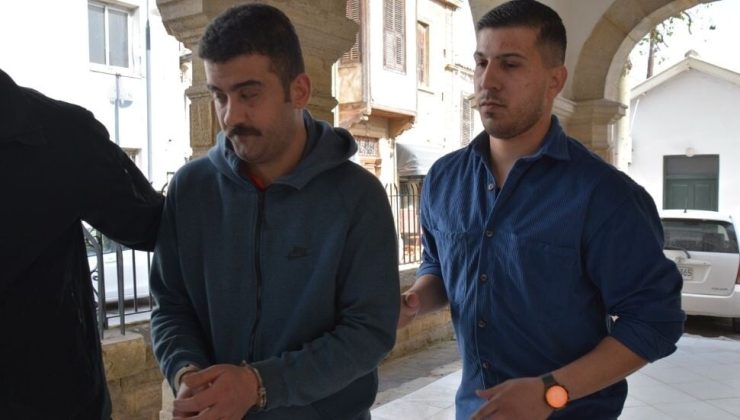 Aşçı kendisine küfür eden paket servis elemanına bıçak sallayınca 15 günü aşmayacak sureyle cezaevine gönderildi