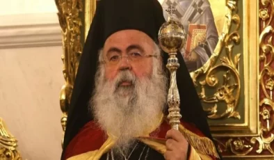 Başpiskoposu Yeorgios, Yunanistan, Güney Kıbrıs’a seslenerek “Türkleri kovmak ve vatanı kurtarmak” için ortak mücadele çağrısı yaptı