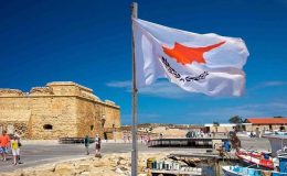 Güney Kıbrıs’ta yılın ilk çeyreğinde 450 bin ile turist rekoru!