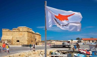 Güney Kıbrıs’ta yılın ilk çeyreğinde 450 bin ile turist rekoru!