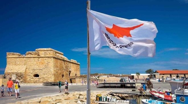 Güney Kıbrıs’ta yılın ilk çeyreğinde 450 bin ile turist rekoru!