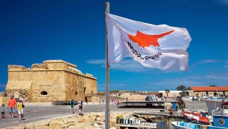 Güney Kıbrıs’ta yılın ilk çeyreğinde 450 bin ile turist rekoru!