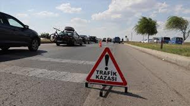 Yolu yaya olarak geçmeye çalışırken bir aracın çarpması sonrasında yaralanan Rana Manzol Mohamed Tawfeig hayati tehlikeyi atlattı