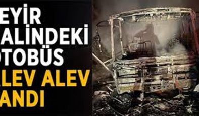 Park halindeki araç ile seyir halindeki otobüste yangın çıktı