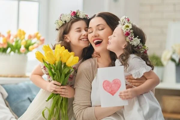 Bugün en kıymetli varlıklarımız ‘Annelerimizin’ günü