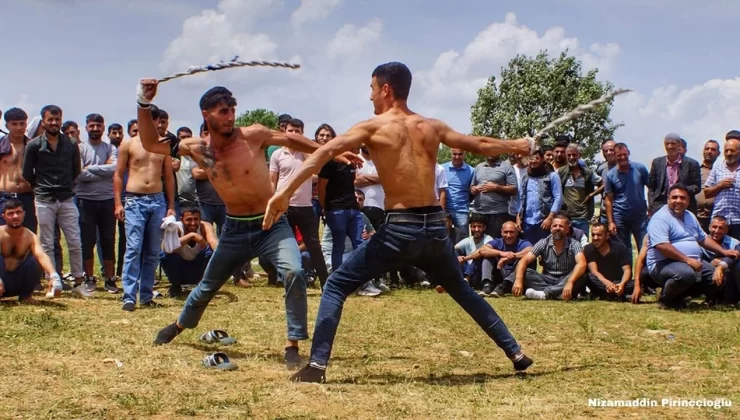 Diyarbakır’da ‘kırbaçlı’ gelenek: 1 hafta uyuyamıyorlar!