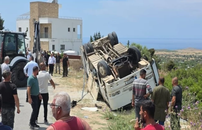 Devrilen otobüsteki bir öğrenci Dr. Burhan Nalbantoğlu hastanesine nakledildi