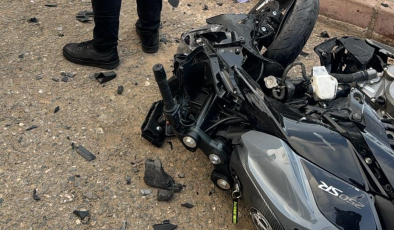 Gazimağusa’da kamyonet ile önünü tıkadığı motosiklet çarpıştı 2 kişi yaralandı