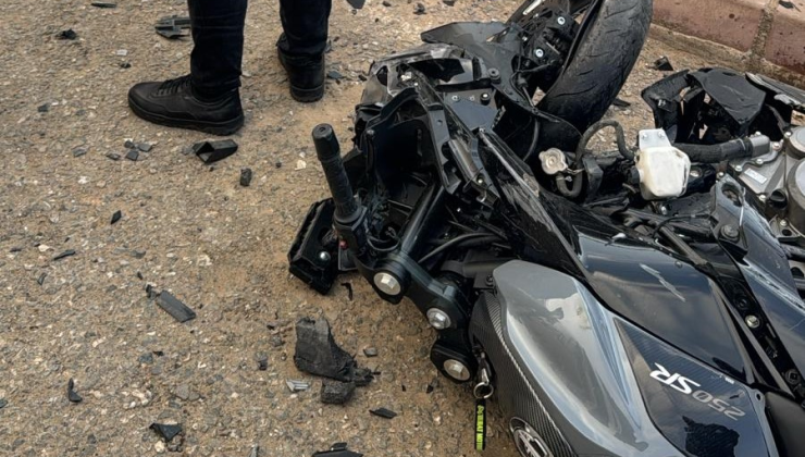 Gazimağusa’da kamyonet ile önünü tıkadığı motosiklet çarpıştı 2 kişi yaralandı