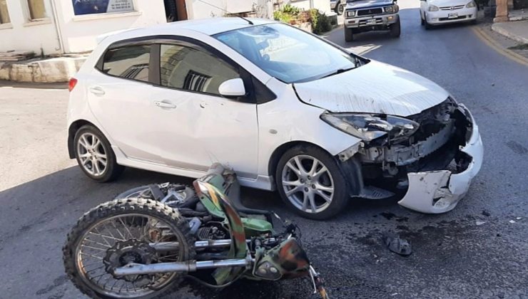 Çatalköy’de meydana gelen kazada motosiklet sürücüsü beyin kanaması geçirdi